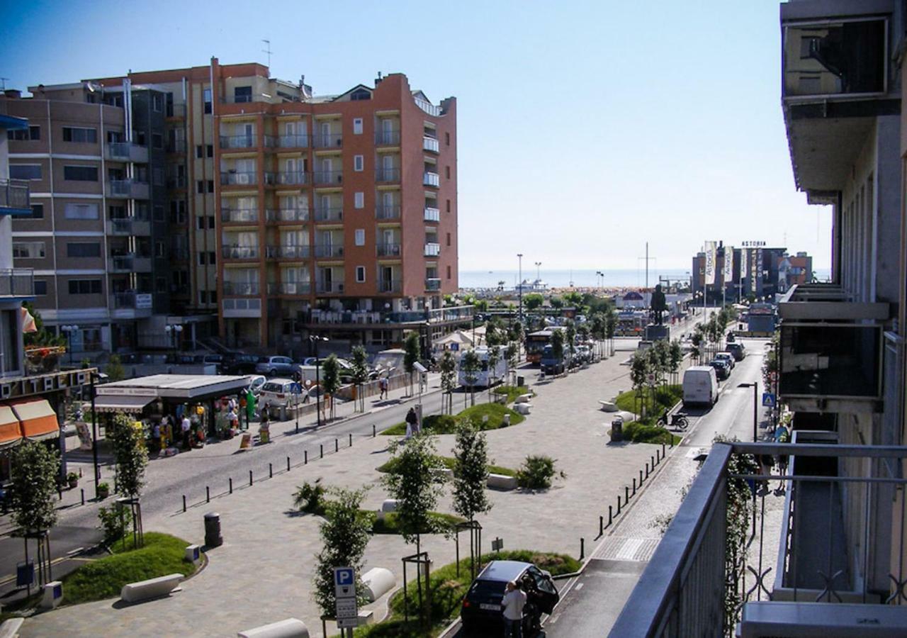 Casa Lucia Centro Apartment Deluxe Sottomarina Exterior photo